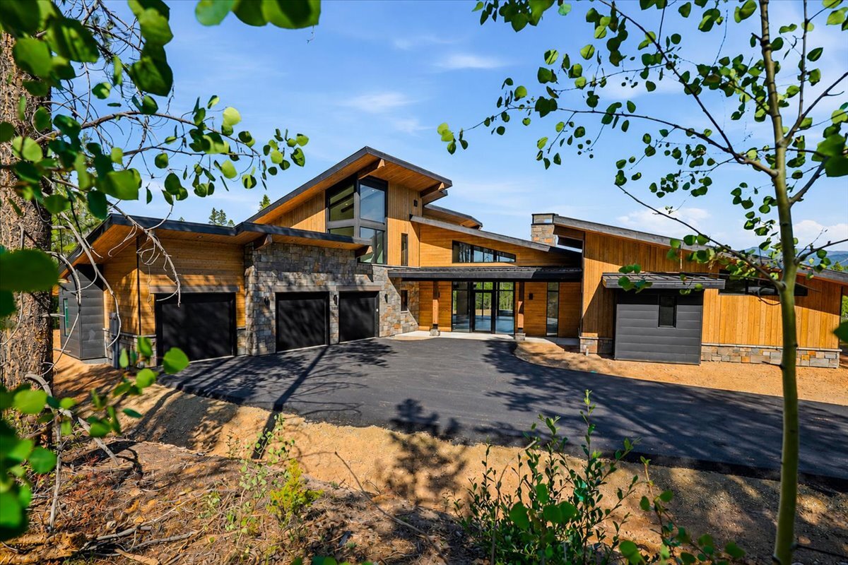 Fraser Custom Home - exterior front view