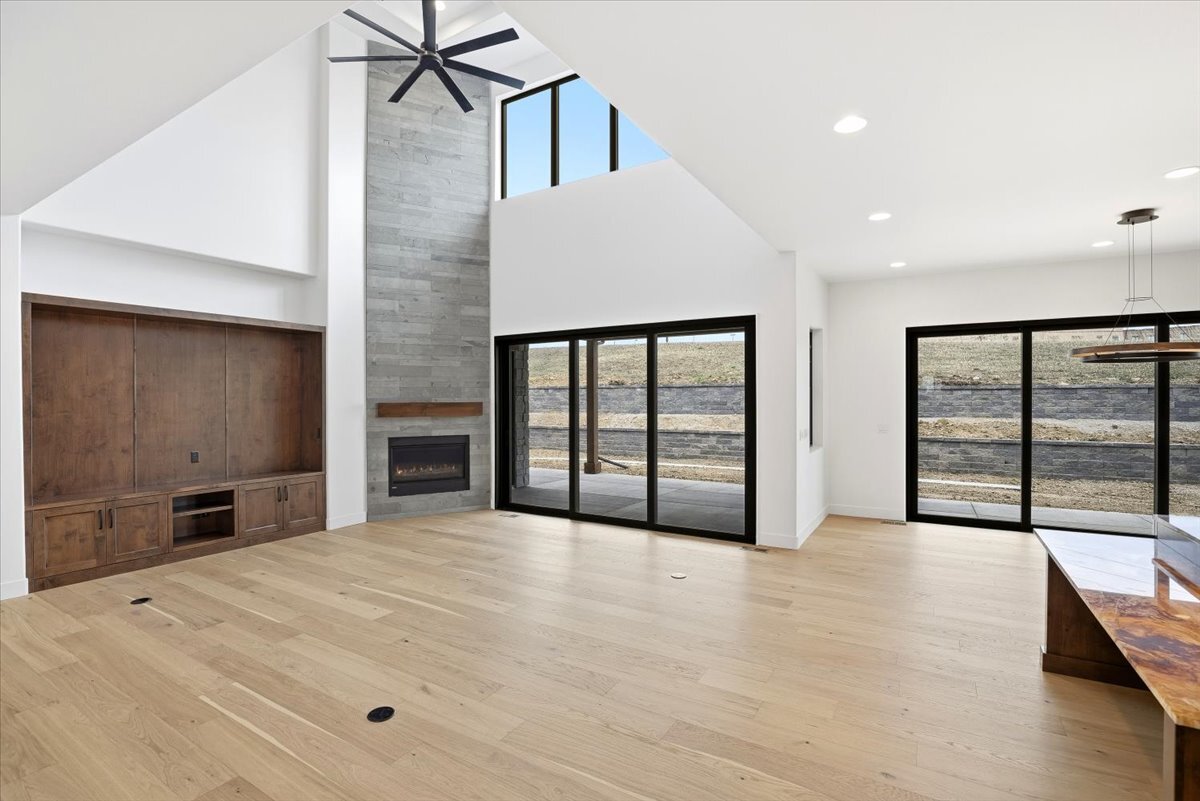 Plan 3461 great room with fireplace and built-ins