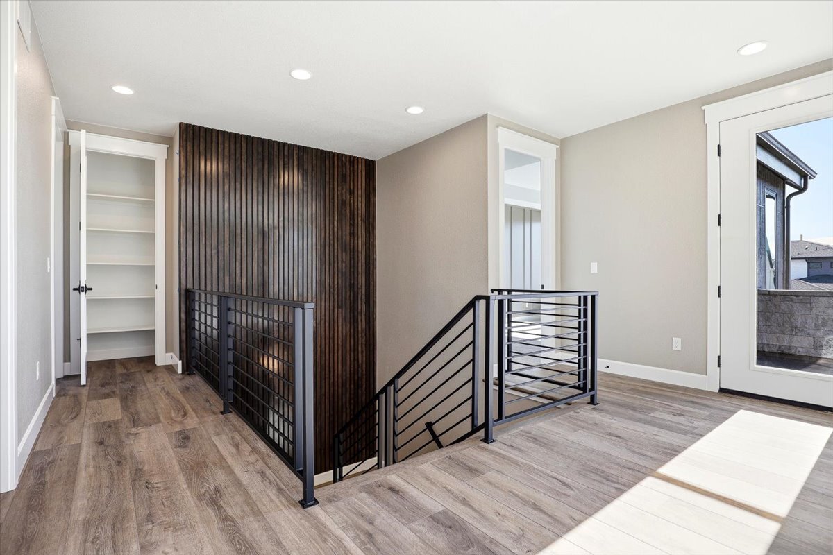 Plan #3964 - upstairs loft, view of feature wall