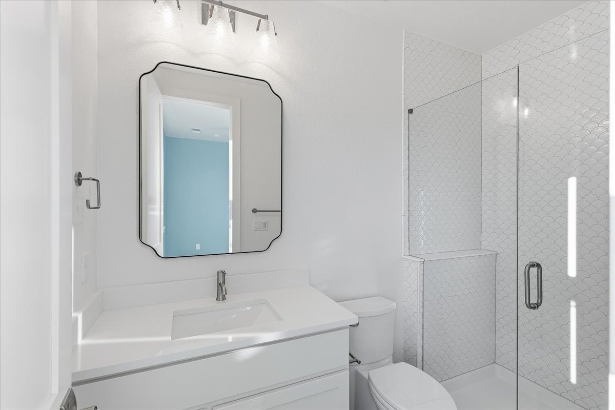 Plan 3929 secondary bedroom