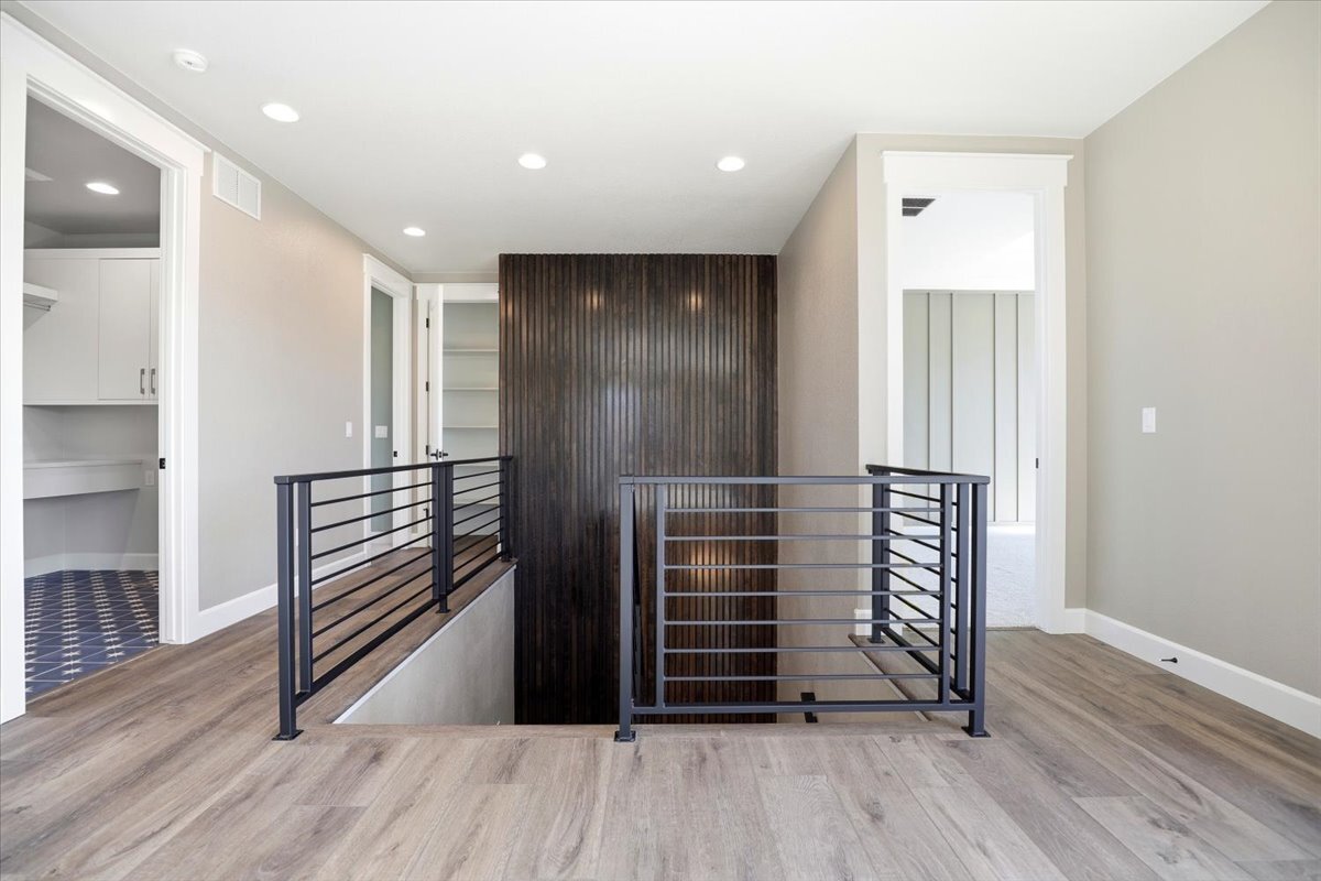 Plan #3964 - upstairs loft area looking toward hallway