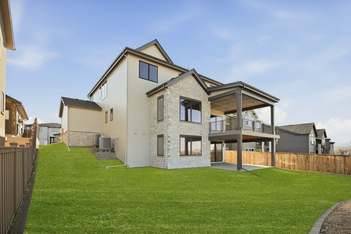 Plan #3964 - rear exterior view with walk-out basement