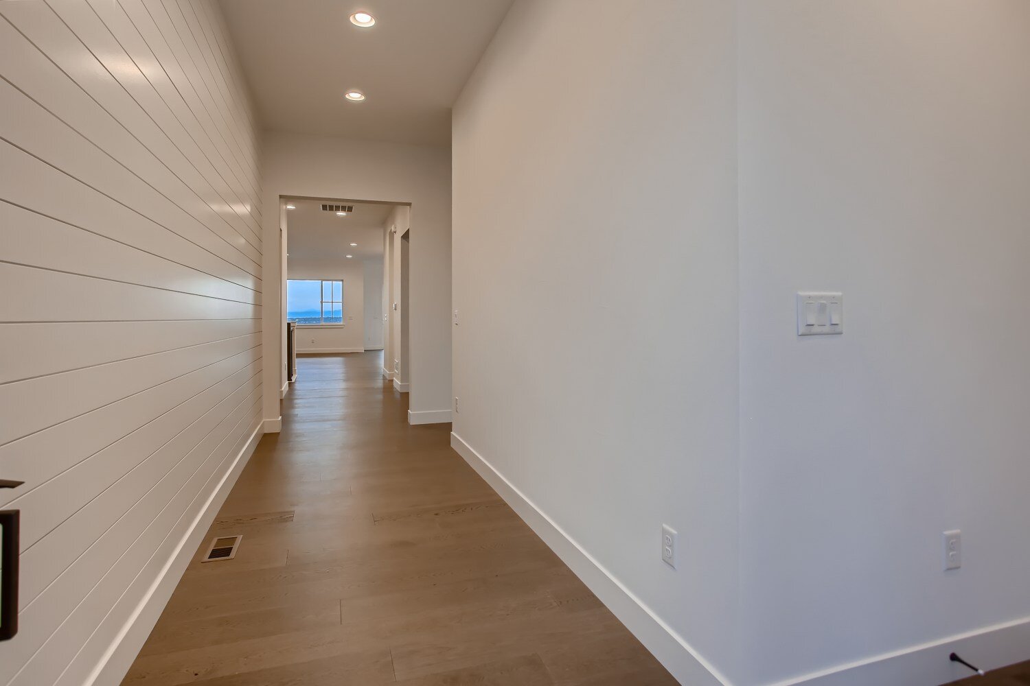 Featured Home: Contemporary Classic - 04