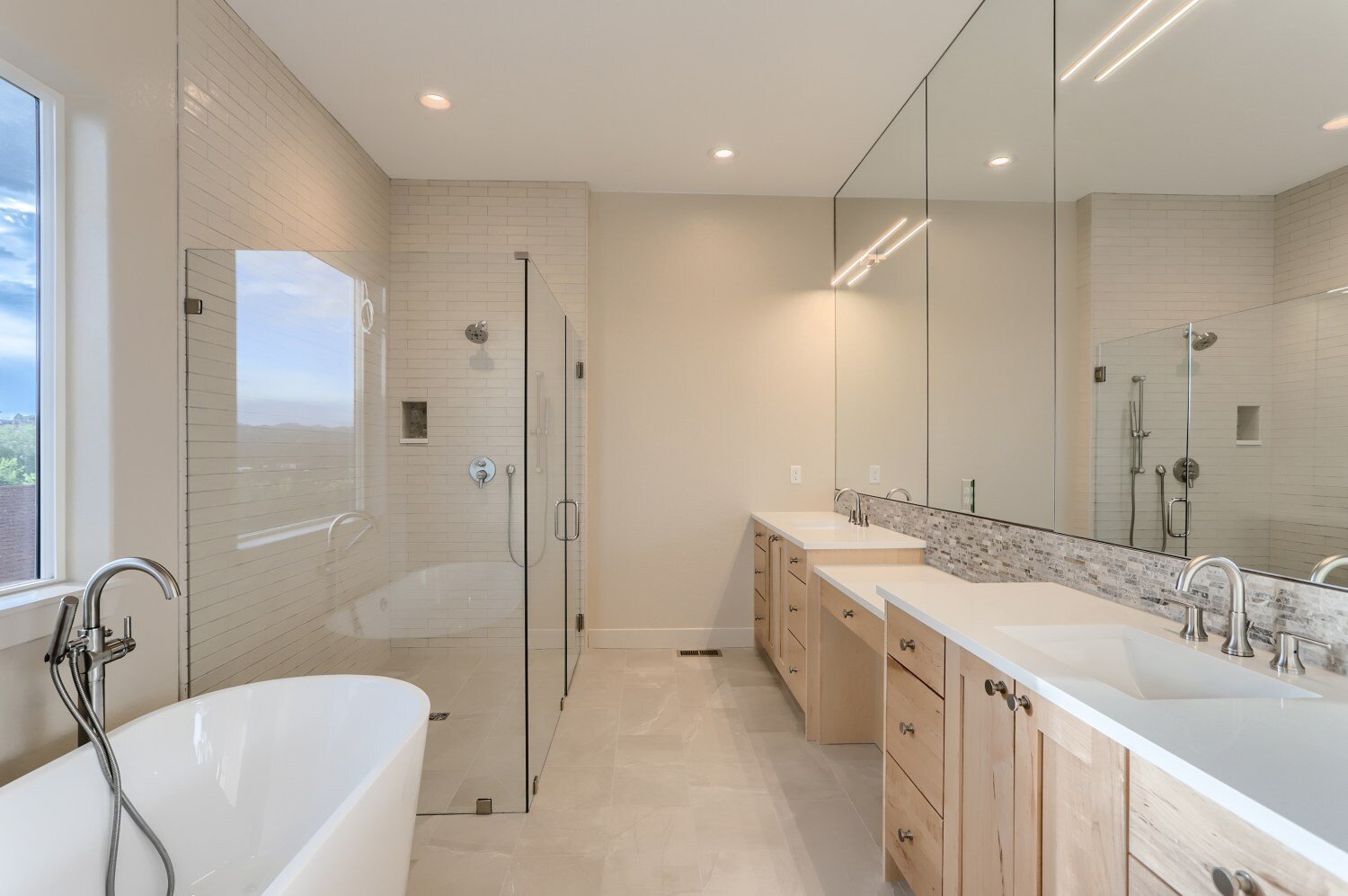 Featured Home Stunning Standout - 9