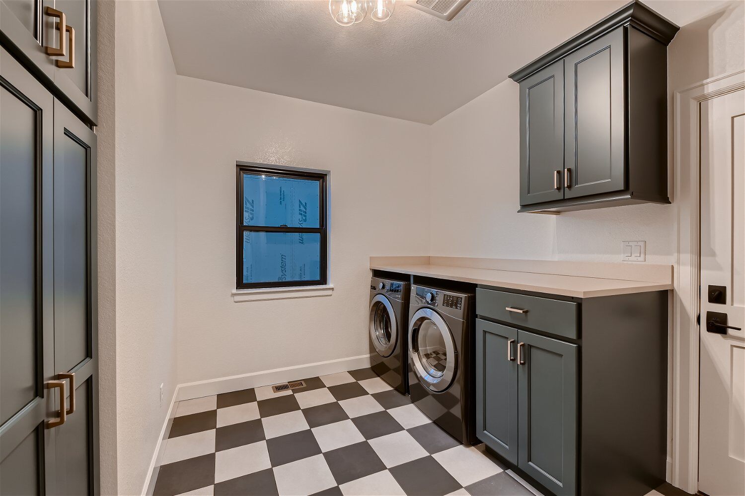Custom Home: MH22008