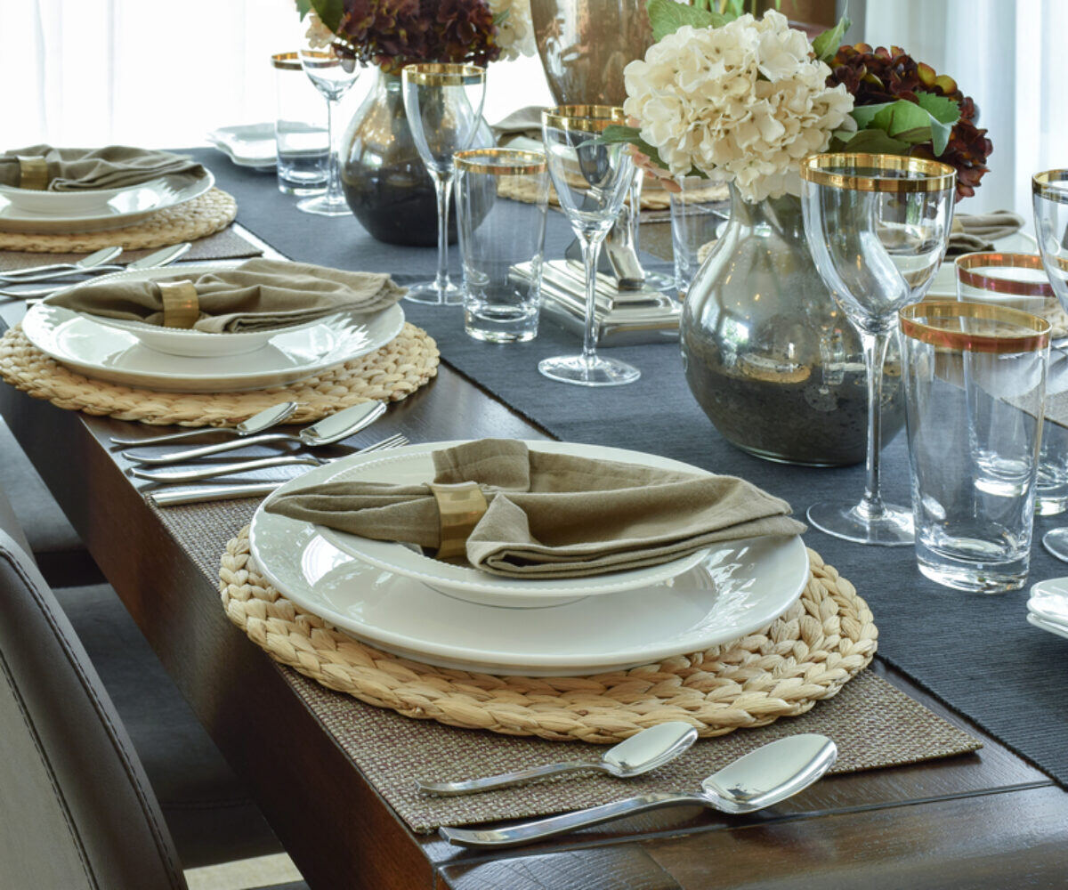 How to Create a Beautiful Tablescape for Your Dinner Parties