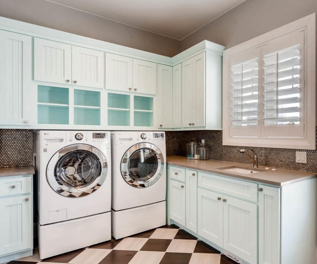 Breathe New Life into Your Laundry Room: 10 Expert Tips for Maximum Organization